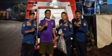 Langkah Sigap Damkar Ciamis Evakuasi Sarang Tawon Raksasa, Warga Pawindan Apresiasi Aksi Cepat Petugas