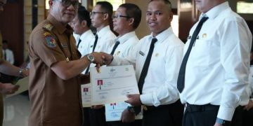 Serahkan 1.200 PPPK Sertifikat Orientasi, Bupati Bandung Tegaskan Bangun ASN Berkarakter dan Berintegritas