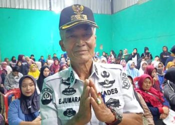 Kades Mandalahaji Bangga Warganya Senang dan Gembira Dapat Bantuan BLTS – Kesra