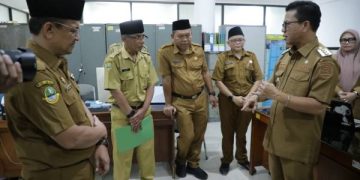 Sidak Awal Tahun ke Disdik, Bupati Bandung Dorong Budaya Disiplin dan Lingkungan Sekolah Humanis