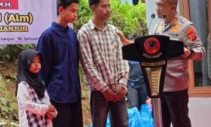 Renovasi Rumah Tidak Layak Huni Untuk Anak – Anak Yatim Piatu  di Kabupaten Cianjur Diresmikan Kapolda Jabar