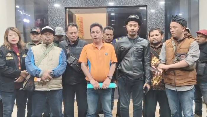 Akun TikTok Bernama Serdadu IB 87 Bersama akun @wajah_pribumi, Diduga Ancam dan Hina Wartawan, 50 Jurnalis Datangi Polda Jabar