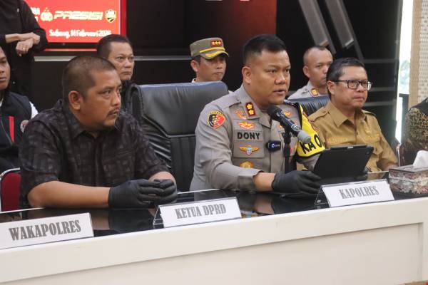 Polres Subang Ungkap Kasus Miras Oplosan Tanpa ijin Berujung Sembilan orang Meninggal Dunia