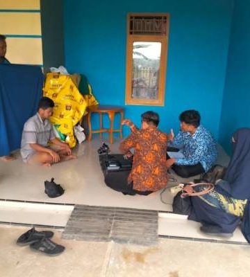 Ramadan Tak Menghalangi Layanan, Tim Disdukcapil Ciamis Jemput Bola Rekam Warga Sakit dan Disabilitas di Tiga Desa