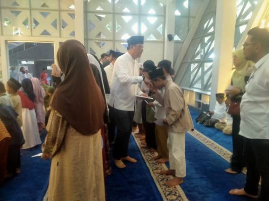 Ramadhan 1447 H, PJT II Salurkan Santunan untuk Anak Yatim Dan Bantuan Perlengkapan Sekolah