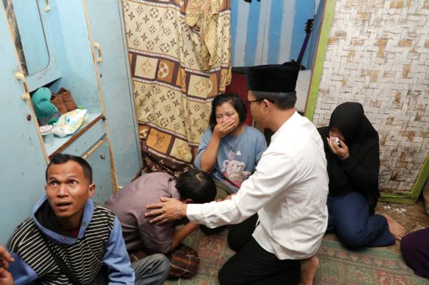 Longsor di Pangalengan : Dua Balita Tewas, Bupati Berjanji Bangunkan Rumah Ortu Korban