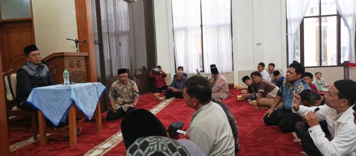Pengajian Sambut Bulan Ramadlan DKM Al-Haq Ustadz H. M Nurdin: Taqwa, Merasa Diri Selalu Diawasi Allah