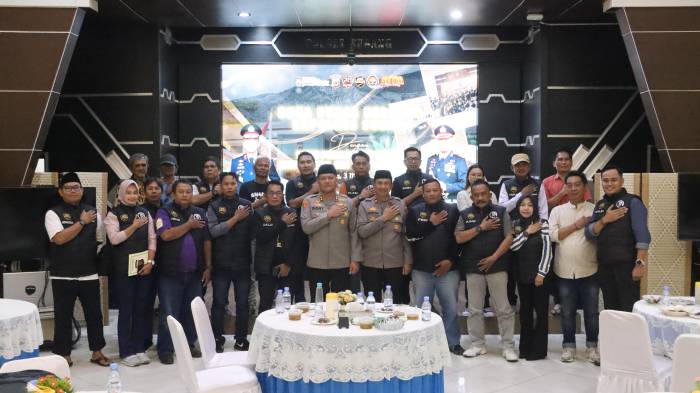 Kapolres Subang Perkuat Sinergi dengan Awak Media, Buka Puasa Bersama Jadi Ruang Komunikasi Terbuka