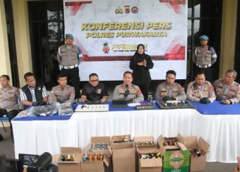 Polres Purwakarta berhasil menggagalkan rentetan aksi komplotan pencuri spesialis rumah mewah lintas provinsi.