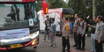 PT Indorama dan polres Purwakarta Berangkatkan 538 Pemudik Gratis