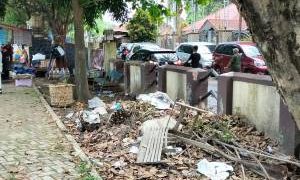 Skandal Sampah di Pagaden? Fasilitas Diduga “Mangkrak”, Pejabat Disorot Saat Ramadan