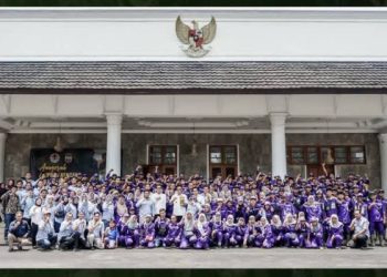 Foto: ist/ Sejumlah Pasukan Ungu Kabupaten Ciamis berfoto bersama Bupati Herdiat dan Jajaran