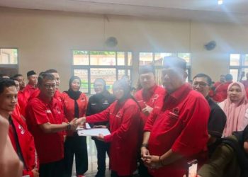 PDIP Konsolidasi Total di Ciamis, Penyerahan SK DPC 2025–2030 Disertai Aksi Sosial
