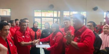 PDIP Konsolidasi Total di Ciamis, Penyerahan SK DPC 2025–2030 Disertai Aksi Sosial