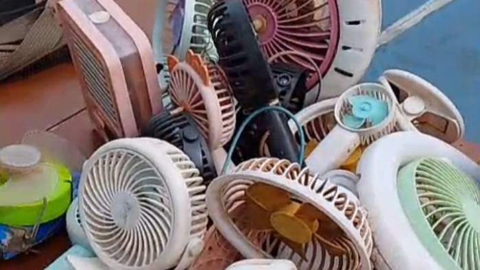 Foto : Barang Sitaan yang dimusnahkan salah satunya Kipas angin 