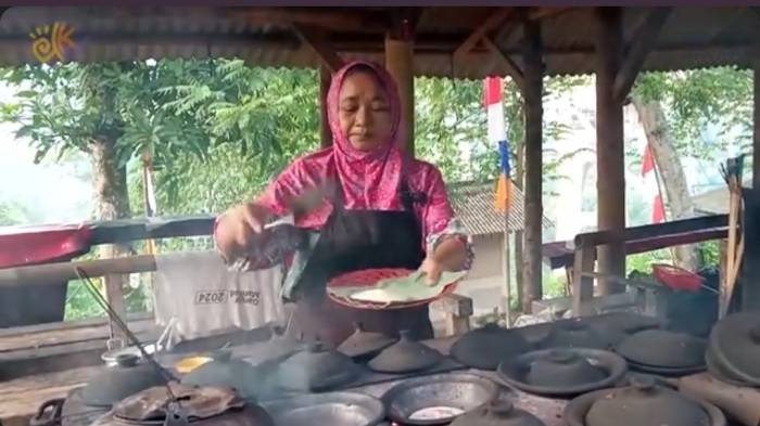 Foto : Salah Satu Kuliner di Cirahong Sorabi