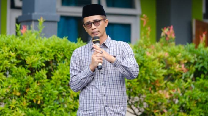 Foto : Warga Pawindan Ahmad Himawan atau Mas Ahim Menganggap kedatangan KDM ke Jembatan Cirahong Belum menyentuh akar permasalahan yang ada. 