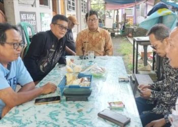 Foto : Forum duduk bersama Dispar, BP2D perwakilan Satpol-PP dan para pedagang terkait lahan sewa alternatif atas penertiban PKL hari Kamis (16/04/2026)