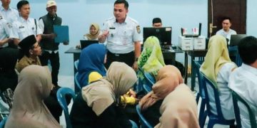Lurah Sindangrasa Apresiasi Inovasi “Pasti Manis”, Layanan Adminduk Kini Bisa Diakses di Kelurahan