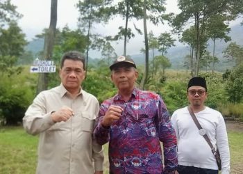 Perangkat Desa Garut Sampaikan Aspirasi Status kepada Wamendes di Tegal Malaka