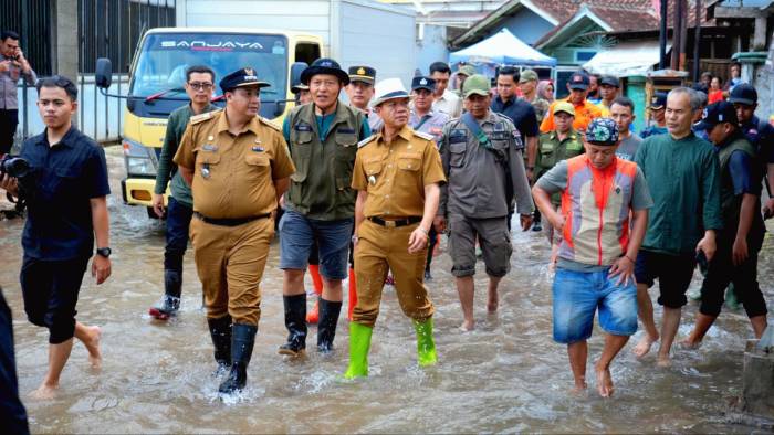 13 Kecamatan di Kabupaten Bandung Terdampak Banjir dan Angin Kencang, Bupati Sedang Asesmen Rumah yang Terdampak