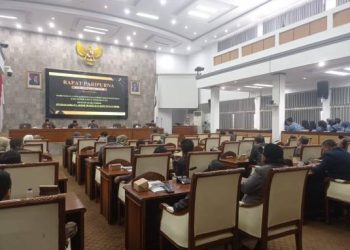 Catatan Strategis Pandangan Fraksi-Fraksi Terhadap LKPJ Bupati Garut