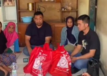 Tiga Lansia Duafa Penyandang Disabilitas di Wilayah Bayongbong di Kunjungi Oleh Yuda Puja Turnawan