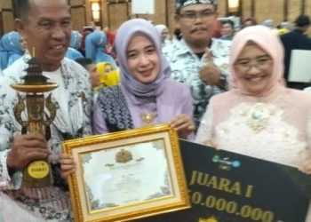 Gedung Pakuan Jadi Saksi, PGRI Ciamis Tampil Memikat dan Bawa Pulang Juara
