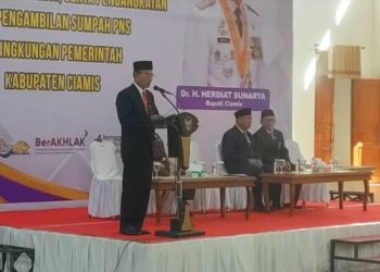 Herdiat Ingatkan ASN Ciamis Jangan Minta Dilayani Masyarakat Saat Pelantikan dan Pengambilan Sumpah 