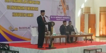 Herdiat Ingatkan ASN Ciamis Jangan Minta Dilayani Masyarakat Saat Pelantikan dan Pengambilan Sumpah 