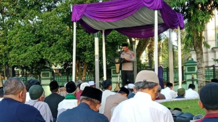 Kapolres Ciamis Pimpin Sambutan Idul Adha di Tengah Lautan Jamaah