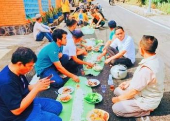 Syukuri Jalan mulus Warga Desa Pasanggrahan Purwakarta Gelar Festival 1000 Kastrol Nasi Liwet