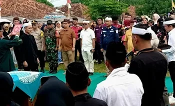 Om Zein Secara Resmi Lantik Farid, PAW Kepala Desa Liunggunung