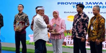 Solusi Bangun Indonesia Raih Penghargaan di Forum CSR Jawa Barat 2026