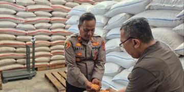 Polri Dukung Ketahanan Pangan Nasional, Salurkan 4 Ton Jagung ke Bulog Kabupaten Garut.