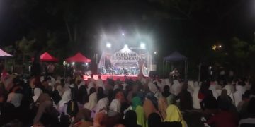 Lautan Obor dan Ribuan Jamaah Warnai Muharam Perdana Kelurahan Kertasari, Warga Bersatu dalam Semangat “Ngahiji Ngabakti”