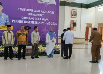Korpri Ciamis Salurkan Kadeudeuh bagi 327 ASN Purnabakti, Bupati Ajak Tetap Mengabdi di Tengah Masyarakat