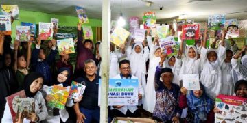 Potret Senyum Anak-Anak Pedalaman Mendapat Ribuan Buku Baru dari PNM