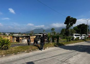Semangat Hari Lingkungan Hidup Sedunia, Dinas LH Garut Gelar Aksi Jumat Bersih di Sepanjang Jalan Prof. KH. Anwar Musaddad