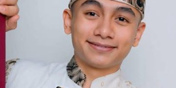Dalang Khanha Ade Kosasih Sunarya Giri Harja 2 Putu  Bulan Juni Ini  8 Kali Manggung