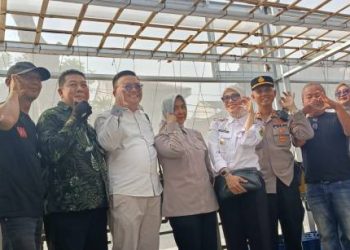 Boling Ketua DPRD Tinjau Green House BUMDes  Marsela Mahardika  Dorong Kembangkan Budi Daya Melon Fujisawa