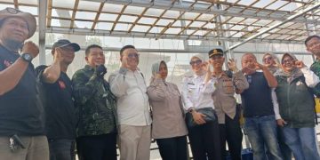 Boling Ketua DPRD Tinjau Green House BUMDes  Marsela Mahardika  Dorong Kembangkan Budi Daya Melon Fujisawa