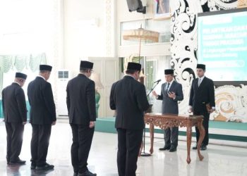 Bupati Bandung Minta  Pejabat Baru Tinggalkan Birokrasi Berbelit