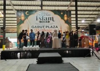 Garut Plaza Tebar Kepedulian di Bulan Muharam, 100 Anak Yatim Terima Santunan dan Paket Sembako