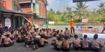 MPLS Tak Sekadar Kenalkan Sekolah, SMP, SMA IT MD Fathahillah Gandeng BPBD Bekali Santri Keterampilan Hadapi Bencana 