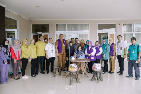 Kader Posyandu Sakit Dikunjungi Tim Pembina, Ciamis Dorong Seluruh Desa Berikan Perlindungan BPJS Ketenagakerjaan