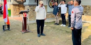 Totok Hariyono Tekankan Pentingnya Konsolidasi Demokrasi dalam Apel Pagi di Bawaslu Purwakarta