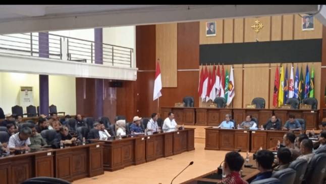 Gabungan Pedagang dan Peternak Ayam Ciamis Mengadu ke DPRD, Harga Anjlok hingga Perizinan Dibahas