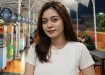 Ketfot: Wisatawan Asal Bandung Ghea Saat Singgah ke Kota Ciamis. Ra(sumber foto: Koleksi Pribadi Ghea)