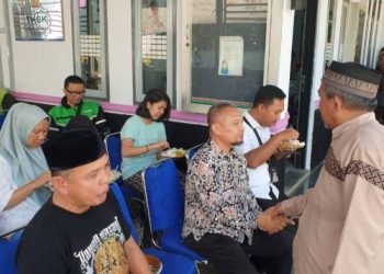 Jumat Berkah Dinsos Ciamis, Wujud Kepedulian Keluarga Besar Dinas Sosial Hadirkan Makan Bersama Gratis bagi Masyarakat